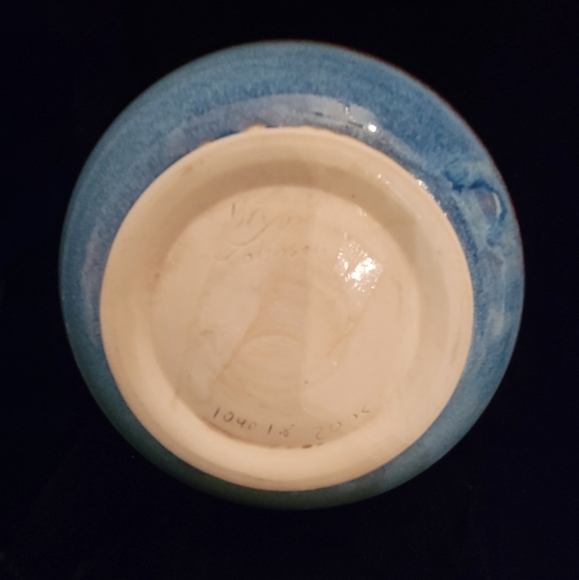 Handcrafted Fine Pottery Vase and Bowl. Signed and numbered. - Picture 4 of 6